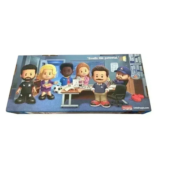 - Ted Lasso Little People Collectors Edition.  New In Box.  From 2022 - Picture 4 of 4